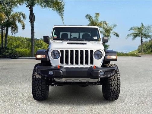 Bright White Clearcoat 2021 Jeep Gladiator Mojave 4x4