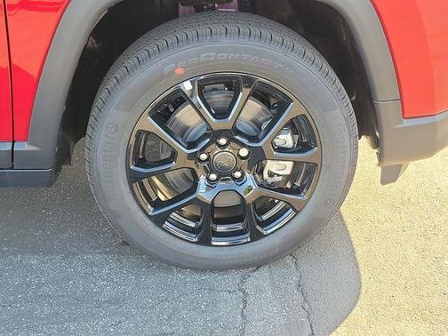 Red Hot Pearlcoat 2026 Jeep Compass Sport