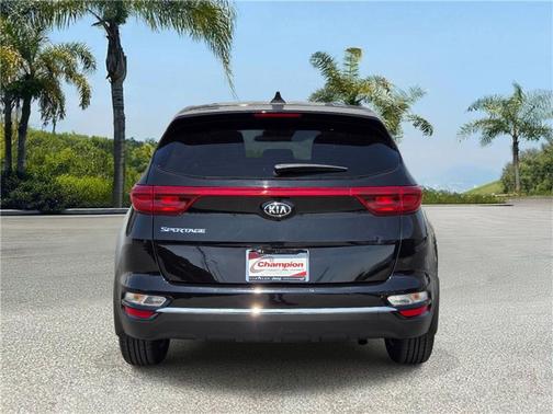 Black Cherry 2022 Kia Sportage LX