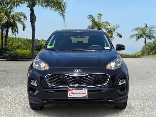 Black Cherry 2022 Kia Sportage LX