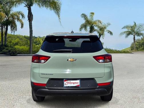 Cacti Green 2025 Chevrolet Trailblazer LS