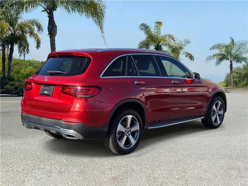 MANUFAKTUR Cardinal Red Metallic 2022 Mercedes-Benz GLC 300 Base