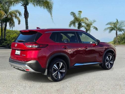 Scarlet Ember Tintcoat 2022 Nissan Rogue Platinum