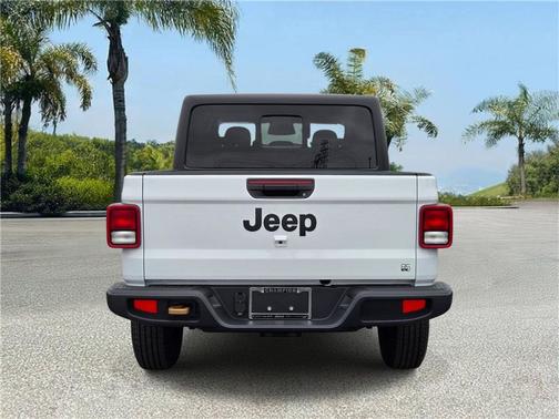 Bright White Clearcoat 2026 Jeep Gladiator 85th Anniversary Edition 4x4