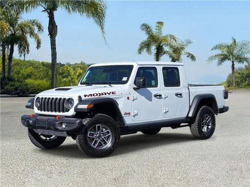 Bright White Clearcoat 2026 Jeep Gladiator Mojave 4x4