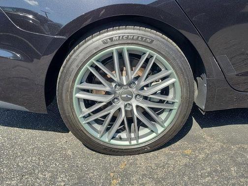 Victoria Black 2019 Genesis G70 2.0T Advanced