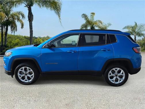 Hydro Blue Pearlcoat 2025 Jeep Compass Latitude