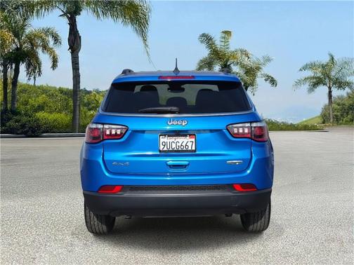 Hydro Blue Pearlcoat 2025 Jeep Compass Latitude