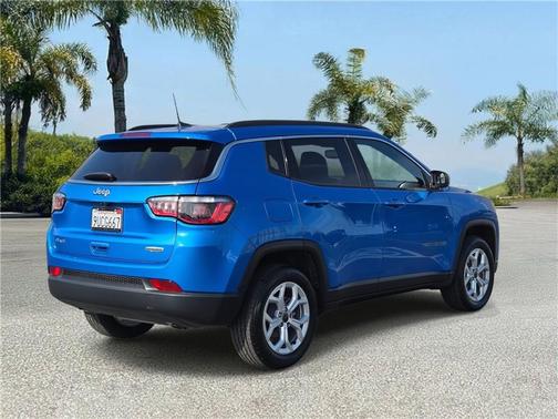 Hydro Blue Pearlcoat 2025 Jeep Compass Latitude