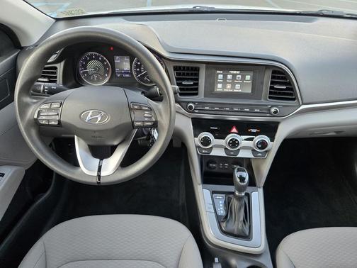 Symphony Silver 2019 Hyundai ELANTRA SE