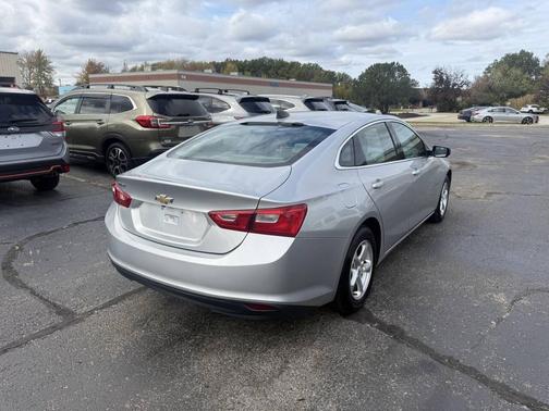 2017 Chevrolet Malibu 1LS