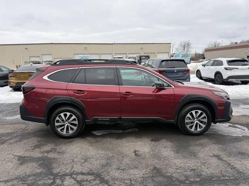 2025 Subaru Outback Premium