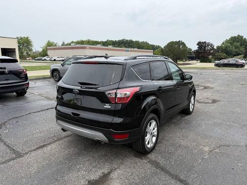 Shadow Black 2018 Ford Escape SE