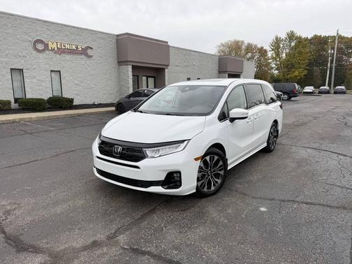 2025 Honda Odyssey Elite 4dr Mini Van