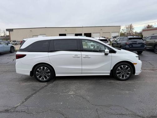 2025 Honda Odyssey Elite 4dr Mini Van