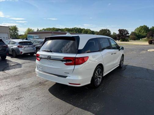 2022 Honda Odyssey Touring 4dr Mini Van