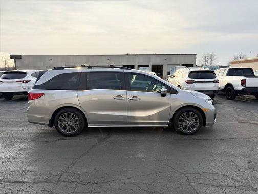 2025 Honda Odyssey Touring