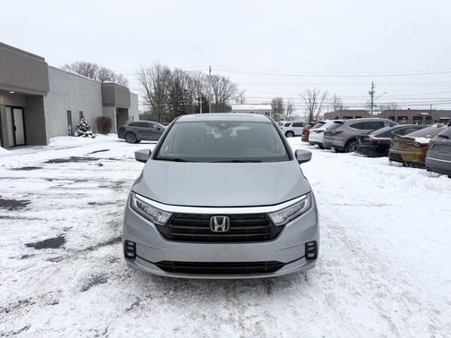 2024 Honda Odyssey Touring 4dr Mini Van
