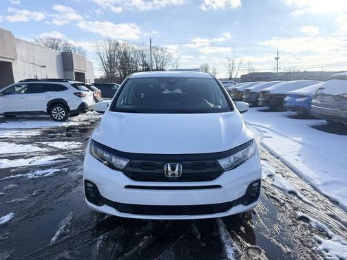 2025 Honda Odyssey EX L 4dr Mini Van