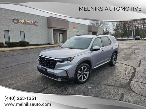 2024 Honda Pilot Touring 8-Passenger