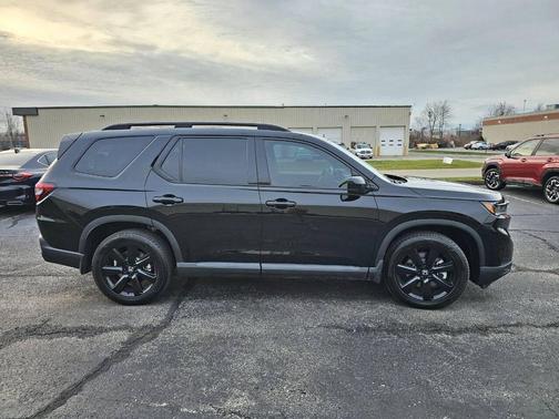 2025 Honda Pilot Black Edition AWD 4dr SUV