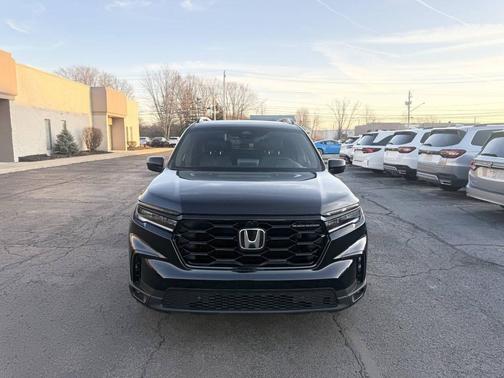 2025 Honda Pilot Black Edition AWD 4dr SUV