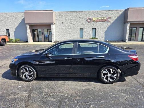 2017 Honda Accord LX 4dr Sedan CVT
