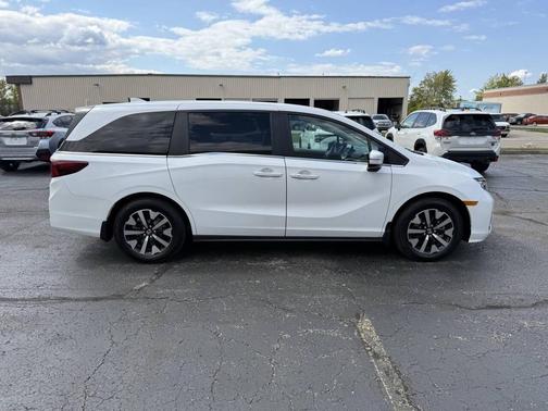 2025 Honda Odyssey EX L 4dr Mini Van