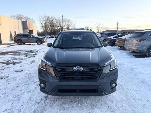 2024 Subaru Forester Premium