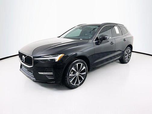 2022 Volvo XC60 Momentum