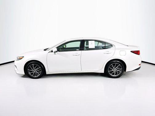Eminent White Pearl 2017 Lexus ES 350 Base