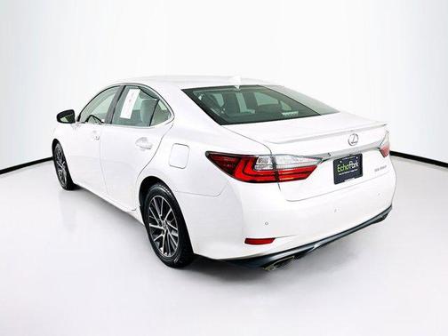 Eminent White Pearl 2017 Lexus ES 350 Base