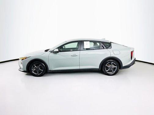 Morning Haze 2025 Kia K4 LXS