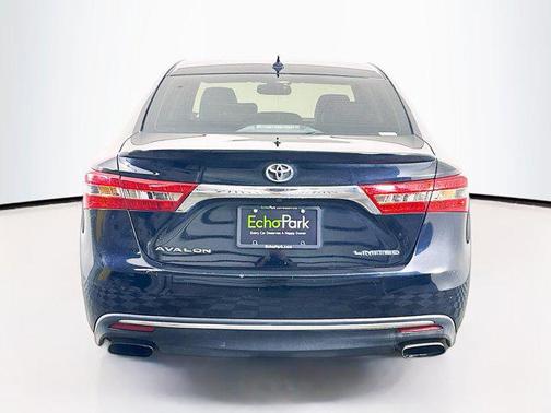 Midnight Black Metallic 2017 Toyota Avalon Limited