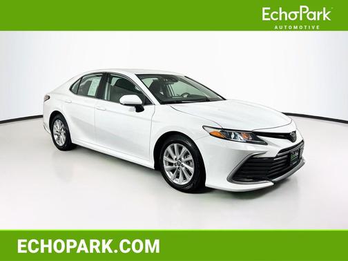 Ice Cap 2024 Toyota Camry LE
