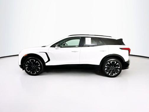 Summit White 2024 Chevrolet Blazer EV eAWD RS