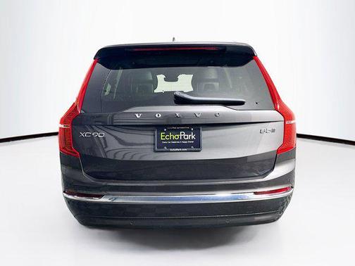 2024 Volvo XC90 Plus Bright Theme