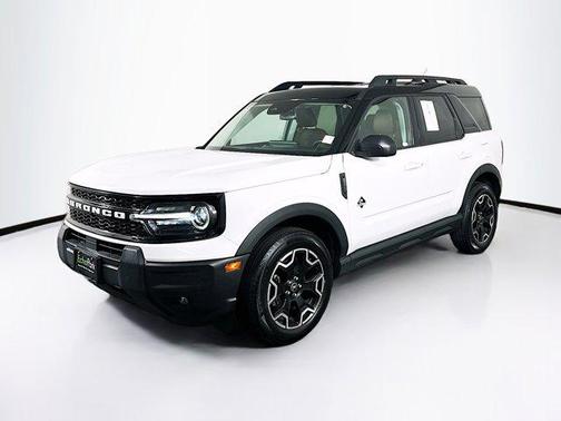 Oxford White 2025 Ford Bronco Sport Outer Banks