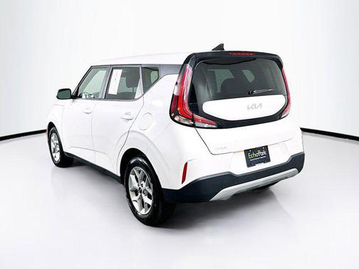 Snow White Pearl 2025 Kia Soul LX