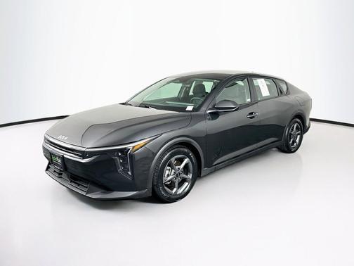 Interstellar Gray 2025 Kia K4 LXS