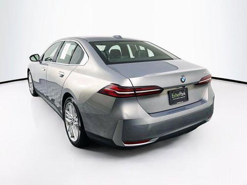2024 BMW 530 i