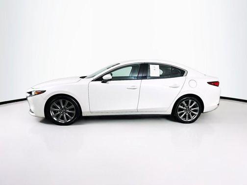 2022 Mazda Mazda3 FWD w/Premium Package