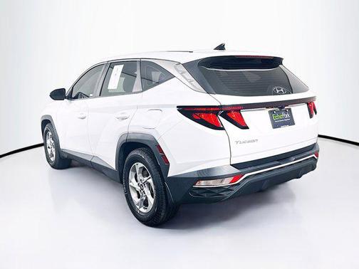 2022 Hyundai TUCSON SE