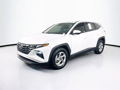 2022 Hyundai TUCSON SE