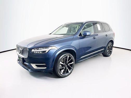 2023 Volvo XC90 Plus