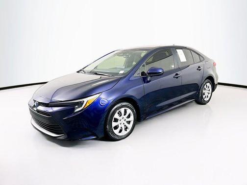 2025 Toyota Corolla Hybrid LE