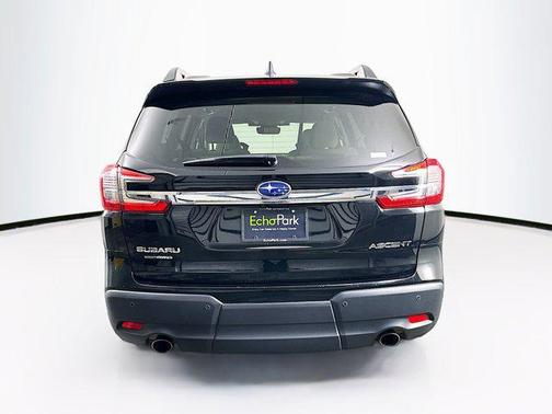 Crystal Black Silica 2025 Subaru Ascent Premium 7-Passenger