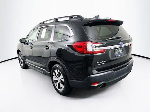 Crystal Black Silica 2025 Subaru Ascent Premium 7-Passenger