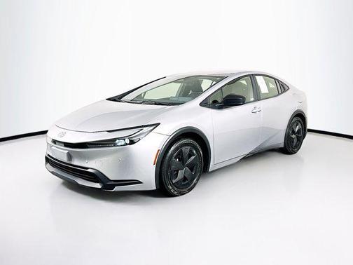 2025 Toyota Prius LE