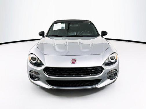 2020 FIAT 124 Spider Base
